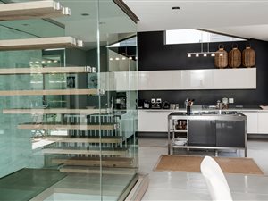 5 Bed House in Westlake