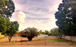 2114 m² Land available in Porterville