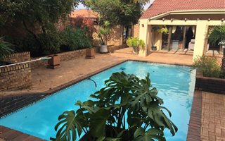 10 m² Retail Space in Bedfordview