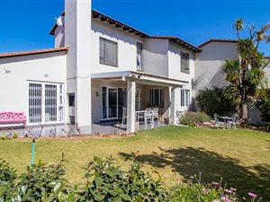 3 Bed Townhouse in Epsom Downs