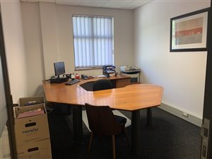 108 m² Office Space in Kloof