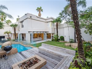 4 Bed House in Duxberry