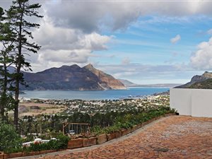 4 Bed House in Mount Rhodes