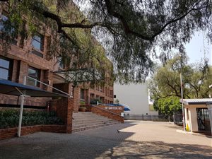 7335 m² Commercial space in Parktown