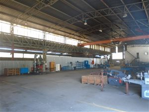 2105 m² Industrial space in Powerville