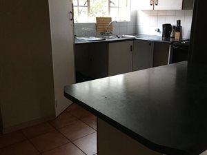 3 Bed Townhouse in Die Hoewes