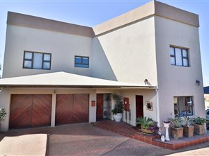 4 Bed House in Goedemoed