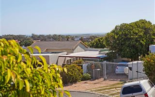 2 Bedroom House in Capri Village