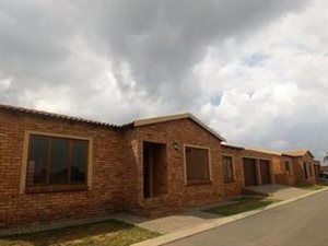 3 Bed Townhouse in Krugersdorp West