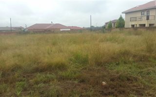 1125 m² Land available in Cultura Park