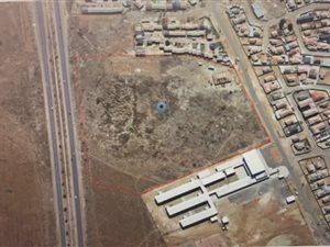 45782 ha Farm in Protea Glen