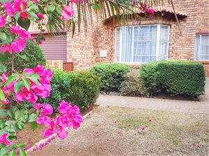 3 Bed Townhouse in Bromhof