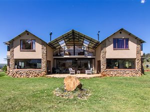 47 Bed House in Winterton