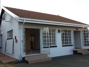 2 Bed Flat in Wierda Park