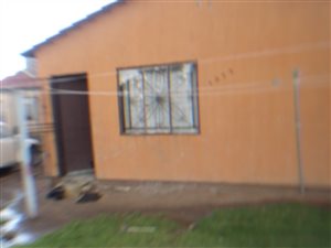 2 Bed House in Duduza