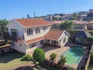 4 Bed House in Bluff