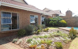 3 Bedroom House in Gholfsig