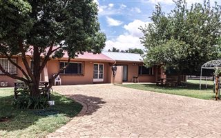 3 Bedroom House in Erasmus