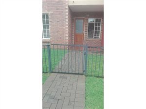 3 Bed Townhouse in Comet