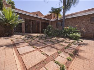 4 Bed House in Waverley