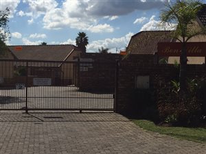 2 Bed Townhouse in Bonaero Park