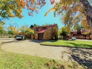 3 Bed Townhouse in Vanderbijlpark SW