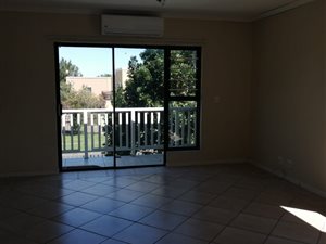 2 Bed Apartment in Somerset West Central