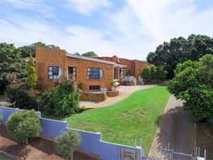 5 Bed House in Walmer Heights