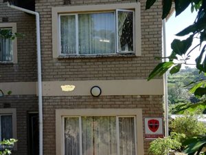 6 Bed House in Westcliff