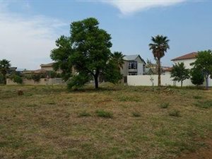 896 m² Land available in Silverwoods Country Estate