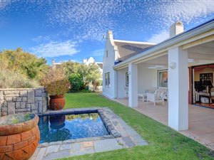 3 Bed House in Fancourt