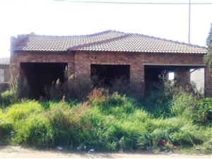 3 Bed House in Duduza