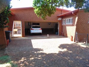 3 Bed House in Valhalla