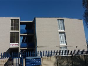 2 Bed Flat in Vereeniging Central
