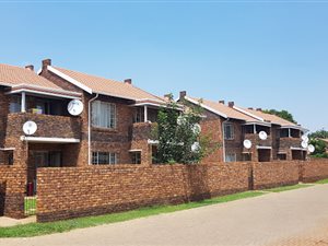 2 Bed Apartment in Clarina