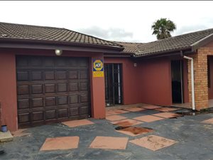 3 Bed House in Aquadene
