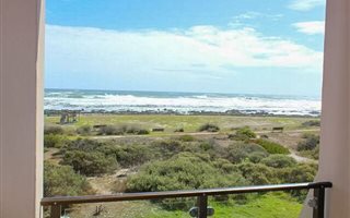 3 Bedroom House in Melkbosstrand