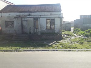 560 m² Land available in Elnor