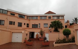 3 Bedroom Apartment in Brighton Beach