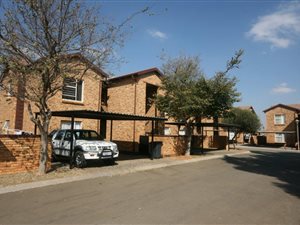 2 Bedroom Townhouse in Honeydew