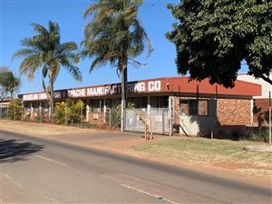 4160 m² Industrial space in Rosslyn