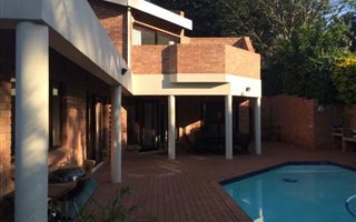 4 Bedroom Townhouse in Kloof