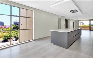 2 Bedroom Apartment in Melrose