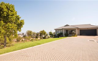 2 Bedroom House in Monte Christo