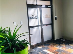 16 m² Office Space in Weltevreden Park