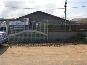 3 Bed House in Brookdale