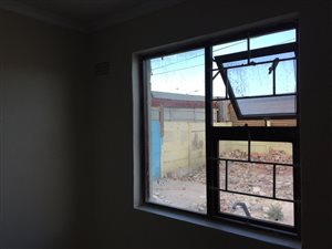 2 Bed House in Lavender Hill