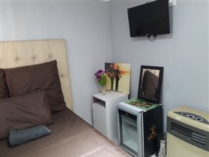 1 Bed House in Kempton Park CBD