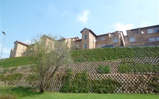 1 Bedroom Apartment in Helderkruin