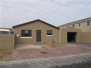 2 Bed House in Zeekoevlei